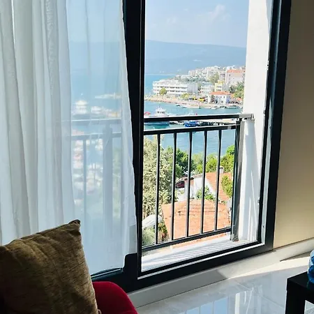 Gulluk De Deniz Manzarali Daire Апартаменты