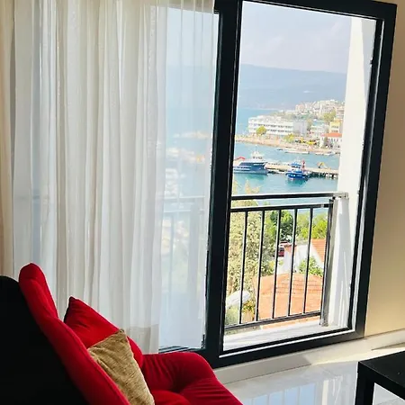 Güllük De Deniz Manzaralı Daire Daire Milas