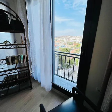 Güllük De Deniz Manzaralı Daire