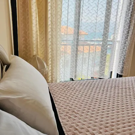 Güllük De Deniz Manzaralı Daire Daire *