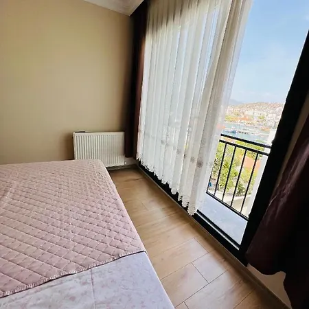 Daire Güllük De Deniz Manzaralı Daire
